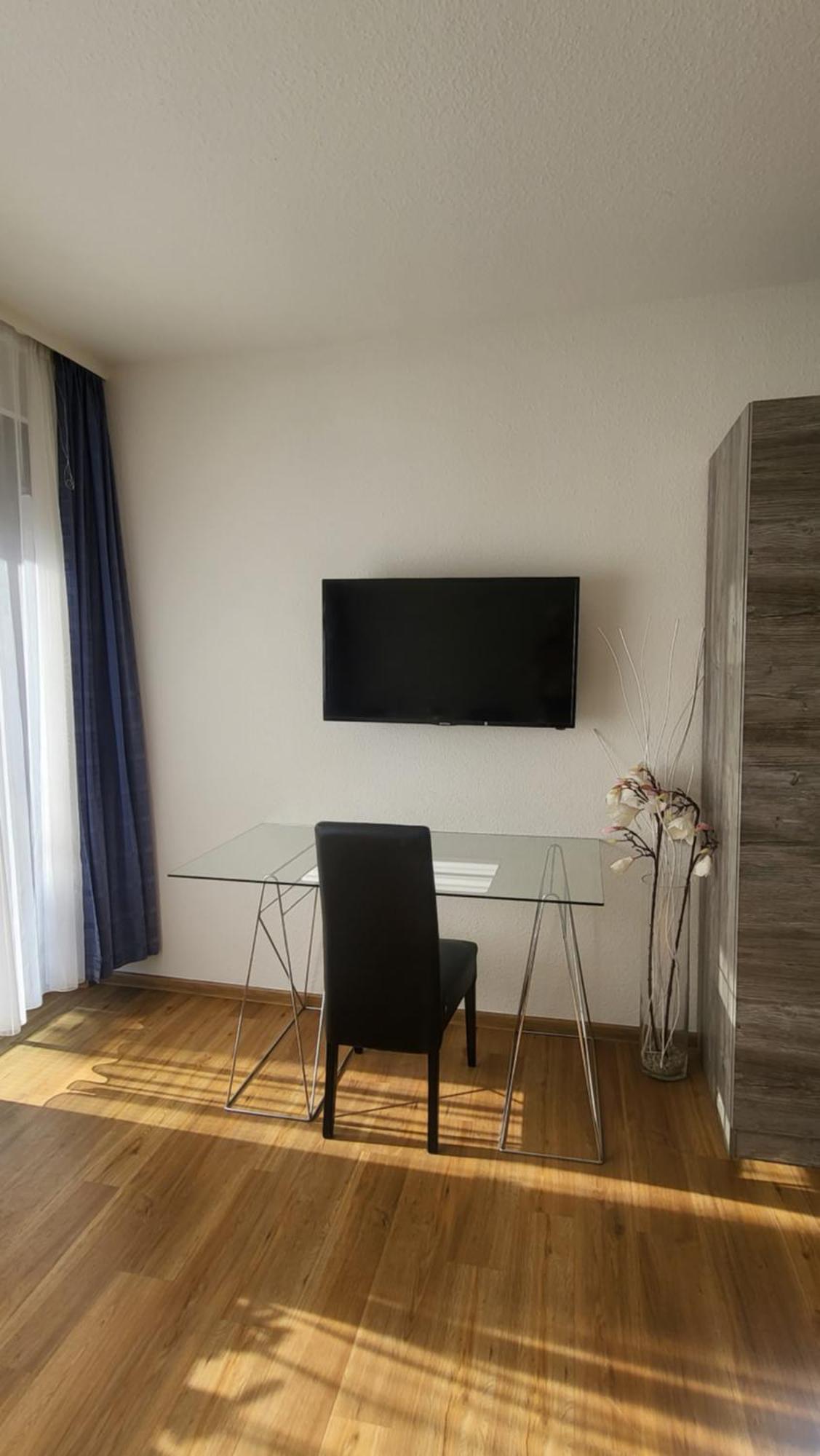 Apartment Mit Balkon Am Rhein Koblenz  Exterior photo